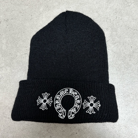 CHROME HEARTS HORSESHOE BEANIE - Picture 1 of 6